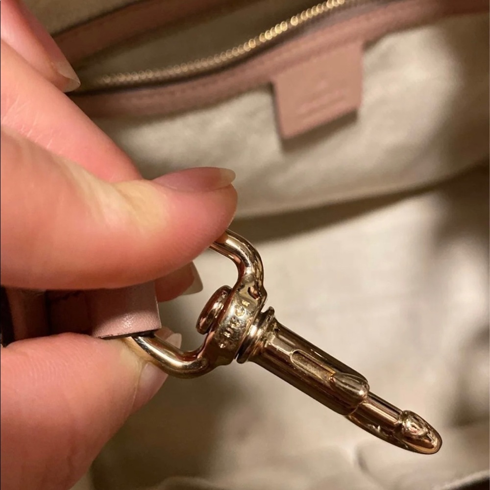 GUCCI Soho Top handle patent GG Tassel Cross Body Bag - Picture 6 of 8